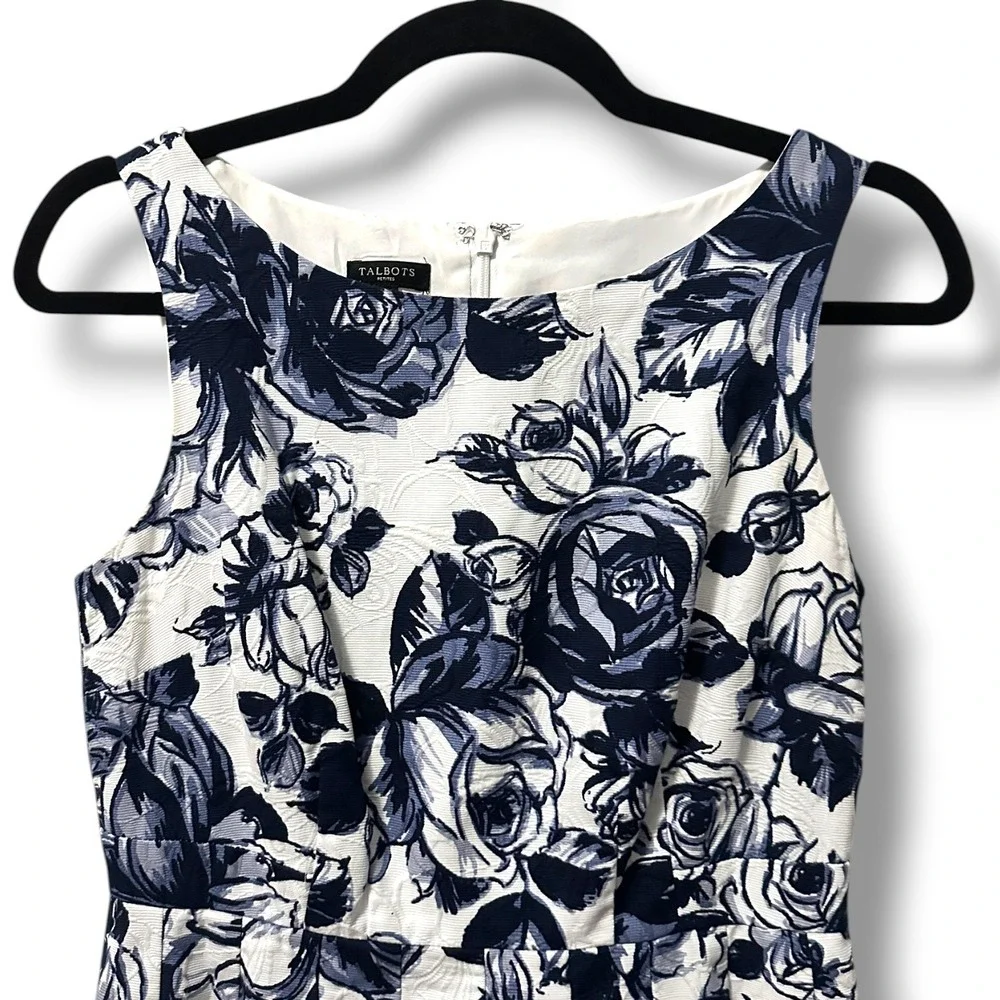 Talbots Delft Blue Floral Fit Flare Dress Sleeveless Lined Classic 2P Garden - Picture 2 of 10